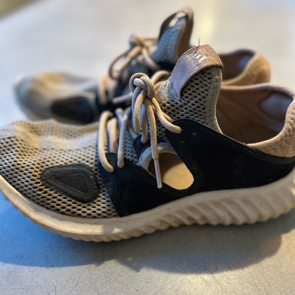 adidas Beige and Black Women's Sneakers - Picture 6 of 8